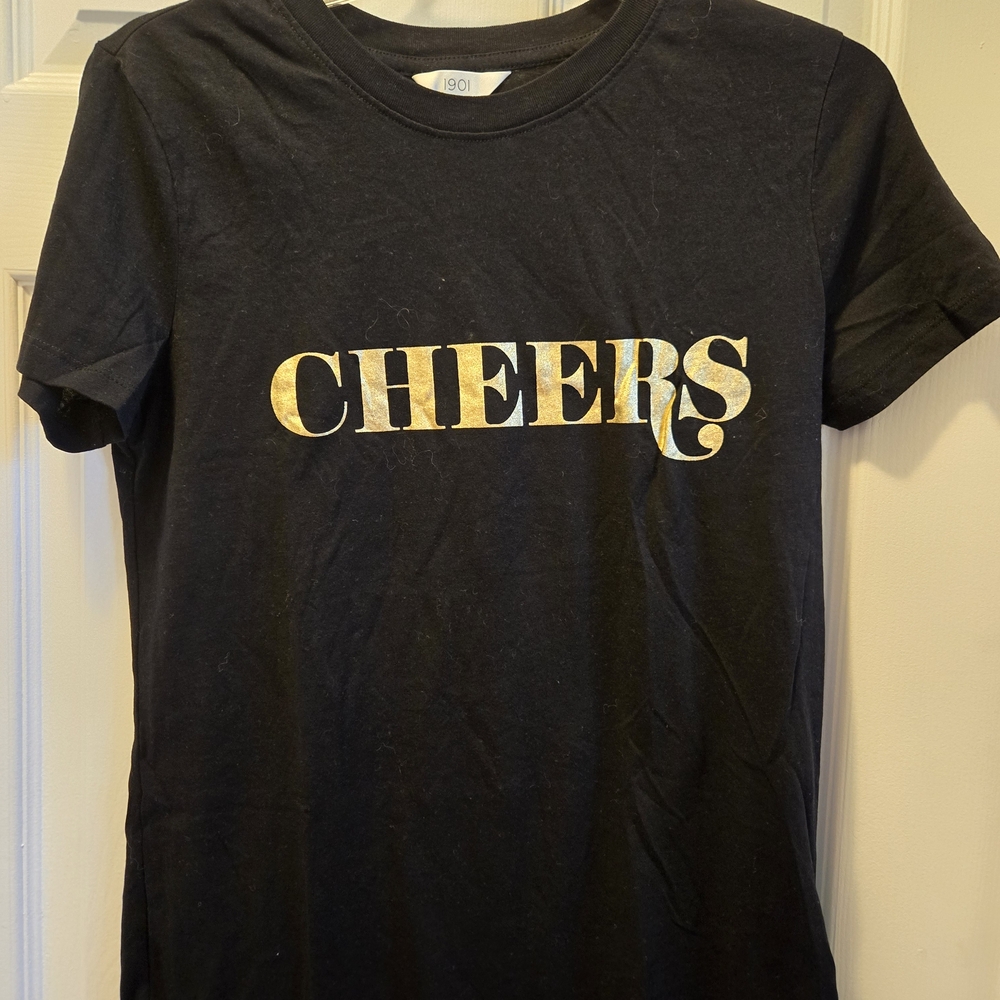Cheers Graphic Tee by 1901